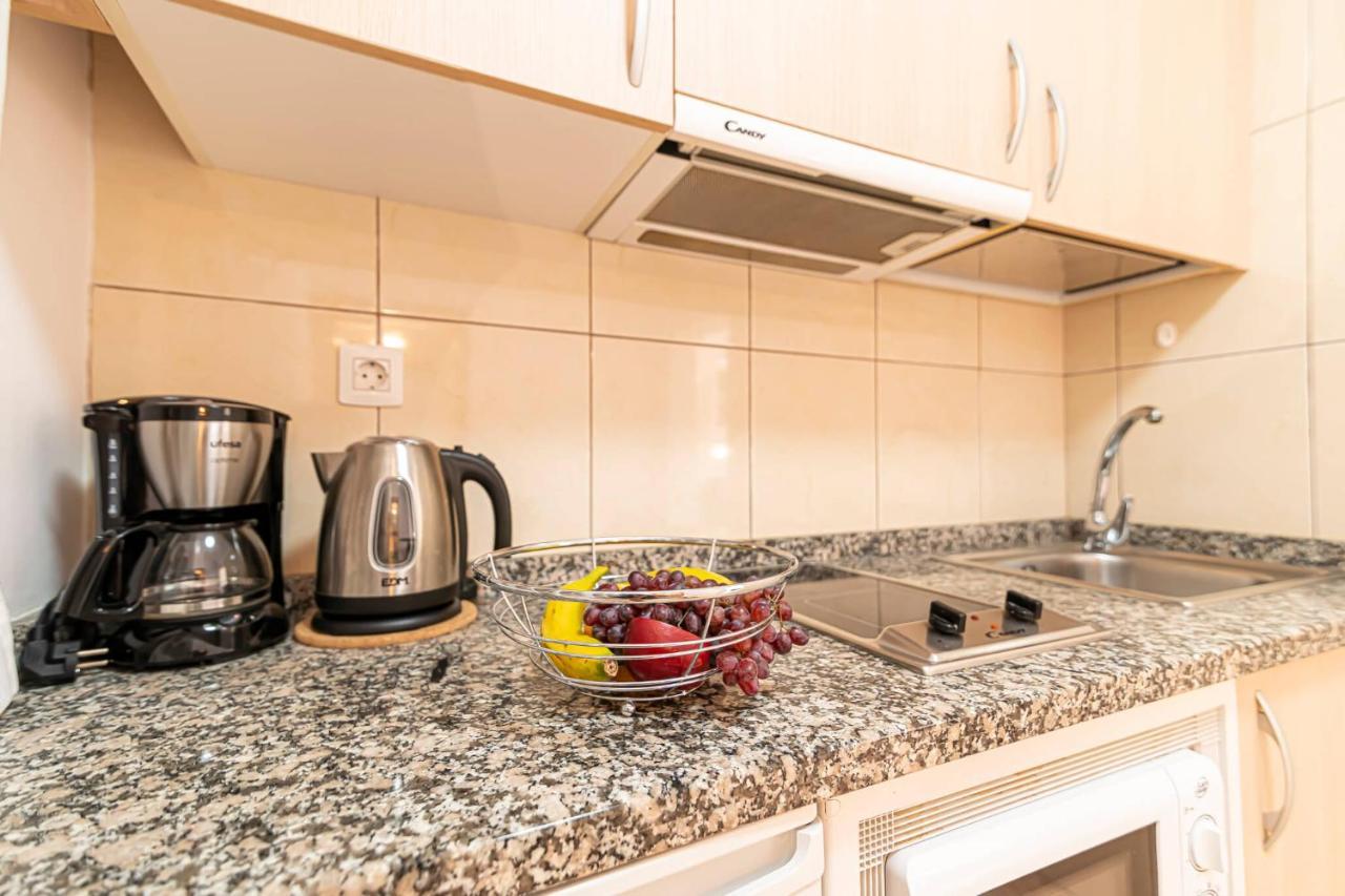 Apartamentos En El Centro De Los Cristianos Arona  Zewnętrze zdjęcie