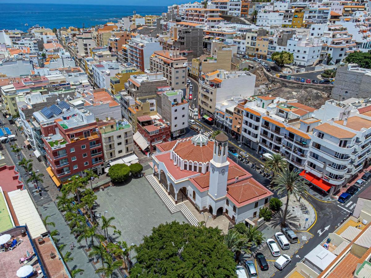 Apartamentos En El Centro De Los Cristianos Arona  Zewnętrze zdjęcie