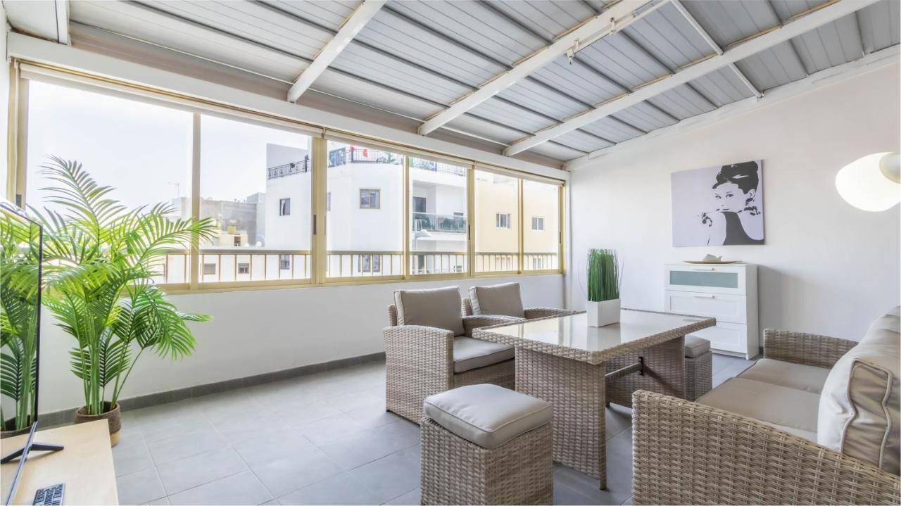 Apartamentos En El Centro De Los Cristianos Arona  Zewnętrze zdjęcie